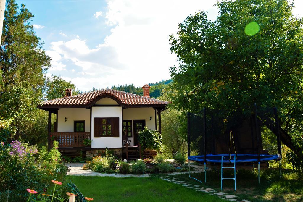 Golden Horn Guest House Iskrets Bagian luar foto