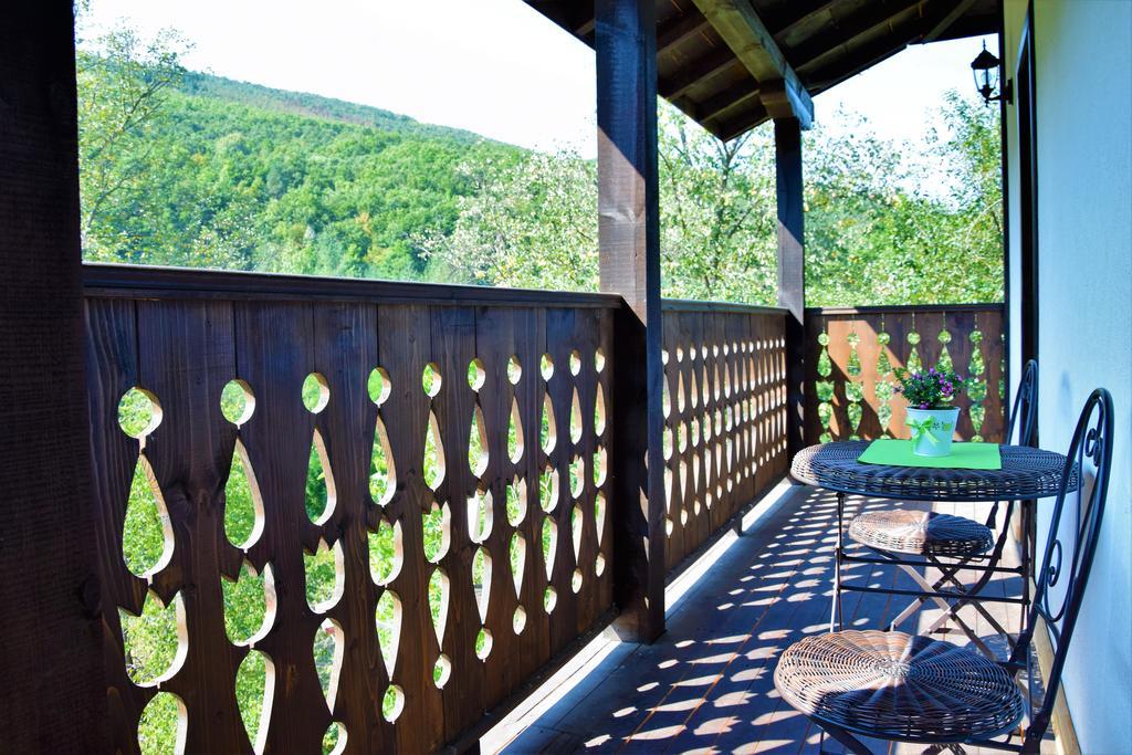 Golden Horn Guest House Iskrets Bagian luar foto
